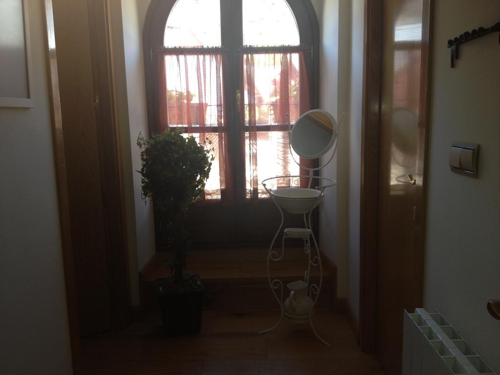 Hostal Centro Sallent De Gallego Luaran gambar